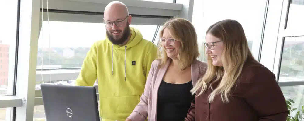 Wir suchen dich als Lohnbuchhalter:in in Kiel